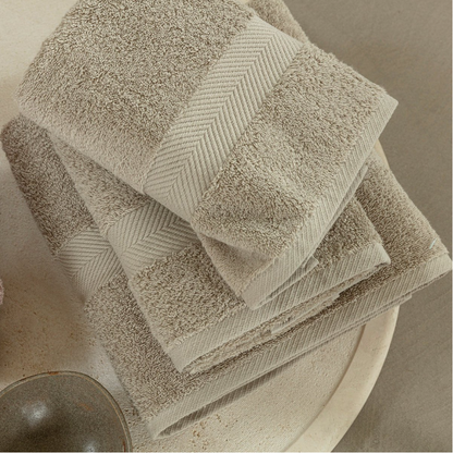 Royal Touch LUX beige - 630 g/m² - handdoek met lage twist